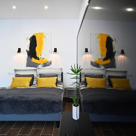 Zora Apartman Έγκερ Εξωτερικό φωτογραφία