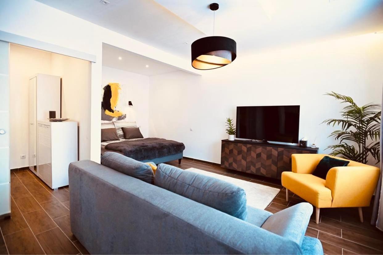 Zora Apartman Έγκερ Εξωτερικό φωτογραφία