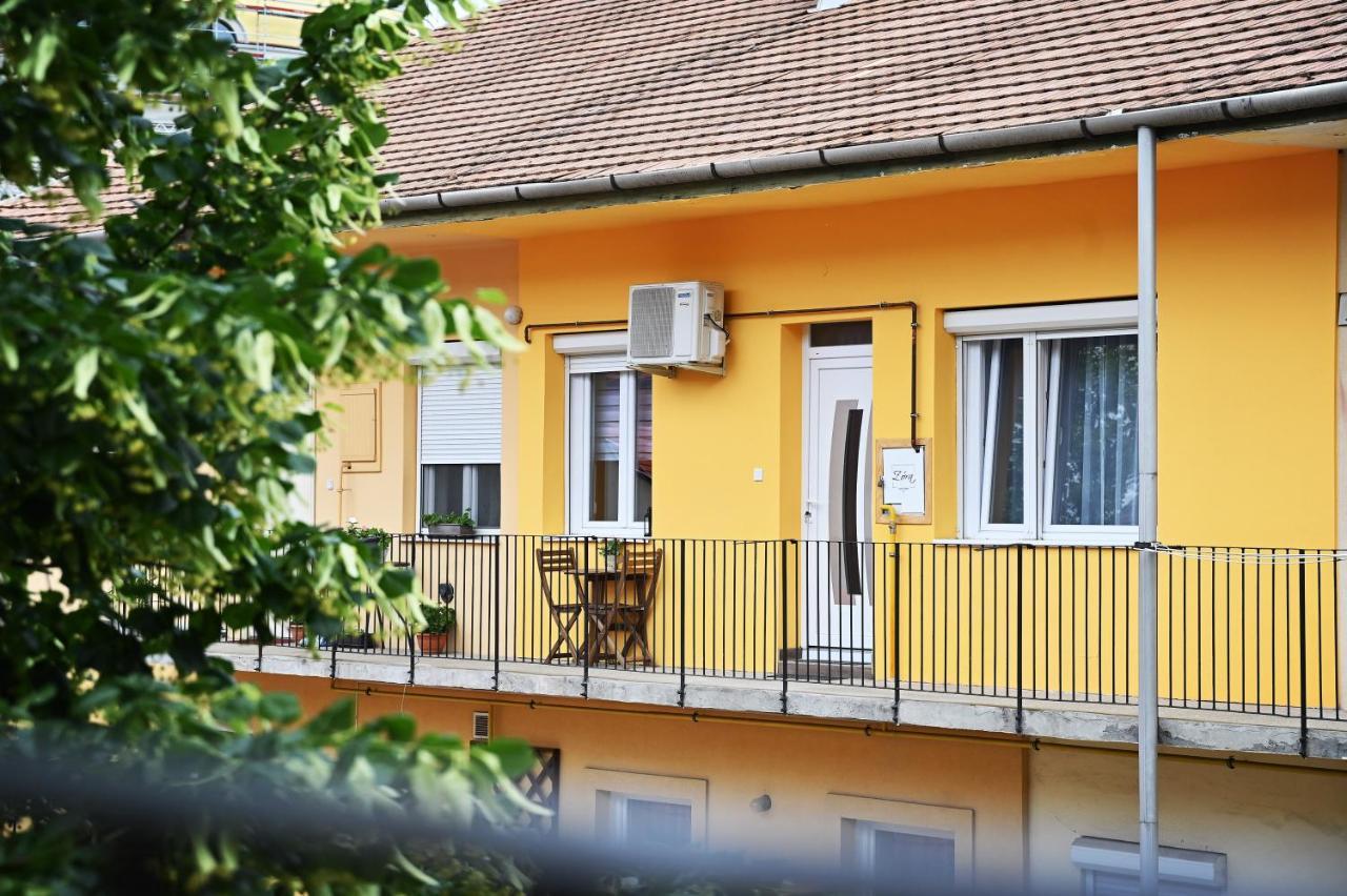 Zora Apartman Έγκερ Εξωτερικό φωτογραφία